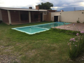 CASA DUPLEX CON PILETA/QUINCHO